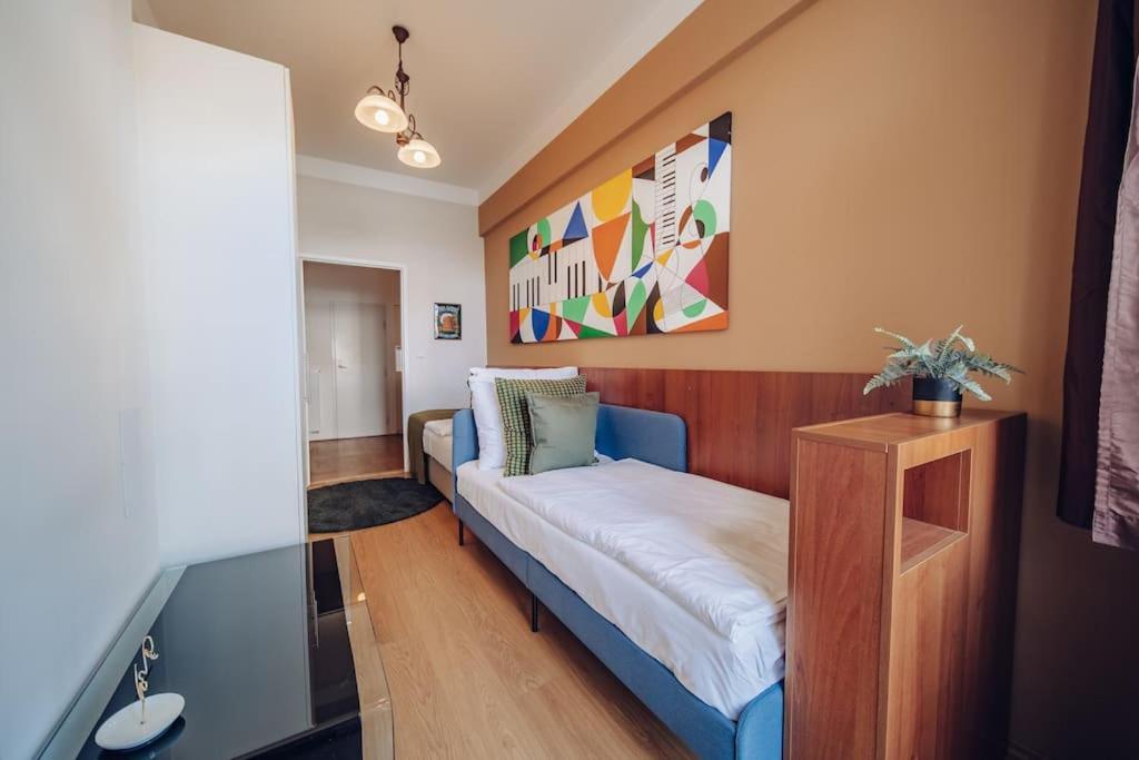 Downtown 2Bd Riverside Apartment Near Dancing House Prague Exterior photo
